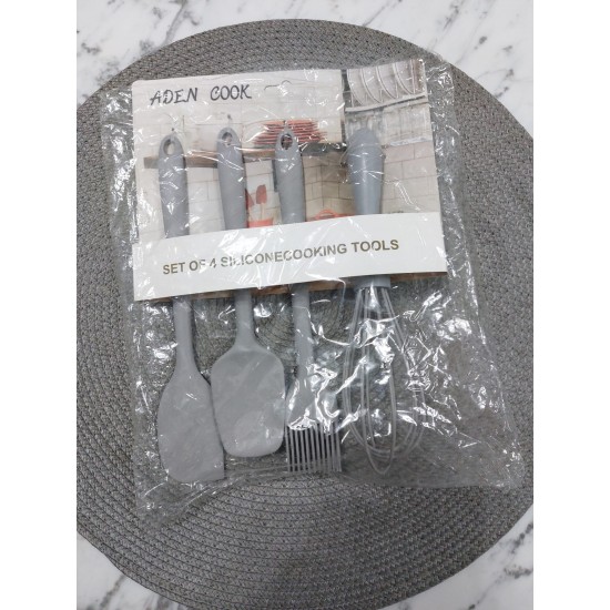 4’lü Silikon Mutfak Seti Isıya Dayanıklı Spatula Kaşık Fırça Çırpıcı Yanmaz Yapışmaz Gri